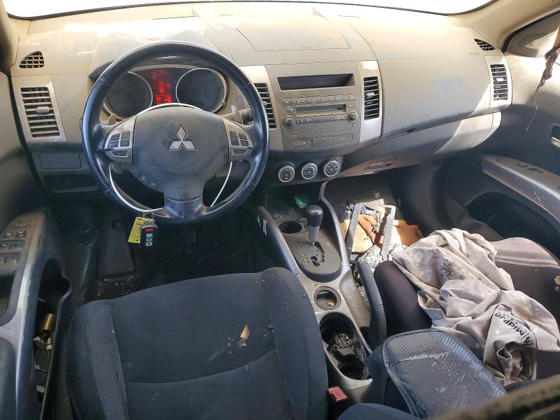 Снимка 8 от търг – 2008 MITSUBISHI OUTLANDER с VIN JA4MS41X58Z004027