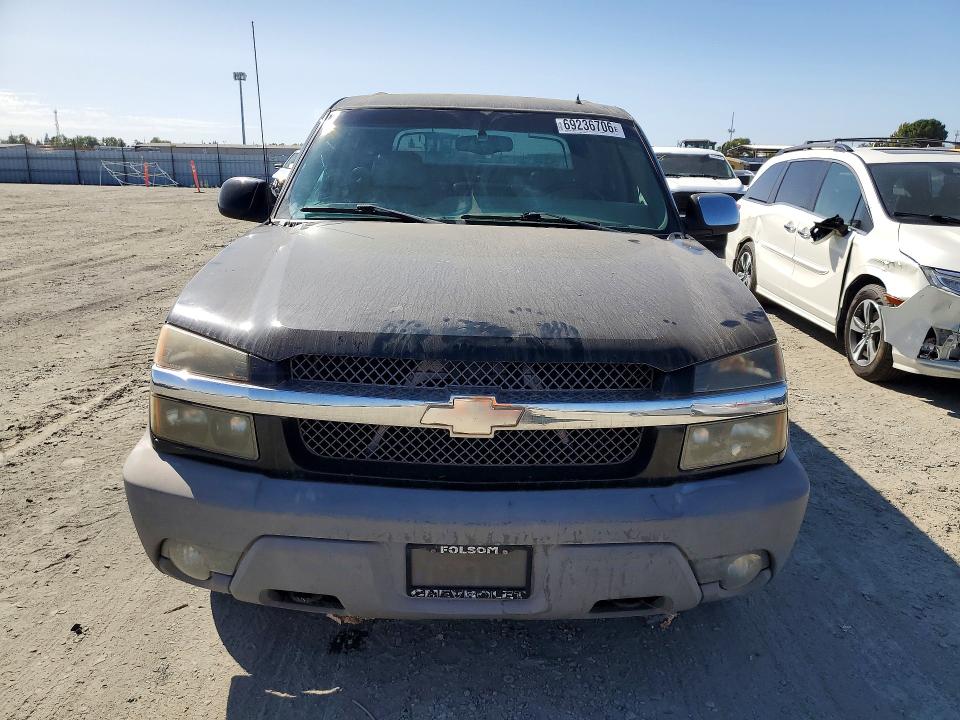 Photo 5 from auction – 2002 CHEVROLET AVALANCHE with VIN 3GNEK13T62G138160