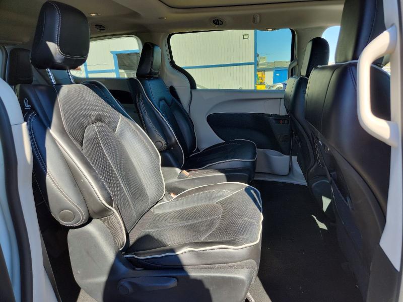 Photo 11 from auction – 2023 CHRYSLER PACIFICA with VIN 2C4RC1S72PR626826