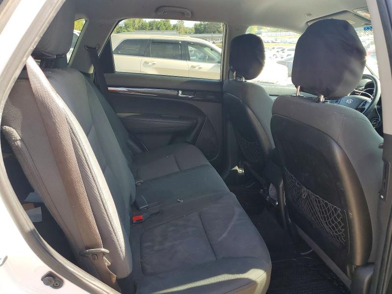 Photo 10 from auction – 2012 KIA SORENTO with VIN 5XYKT4A24CG249617