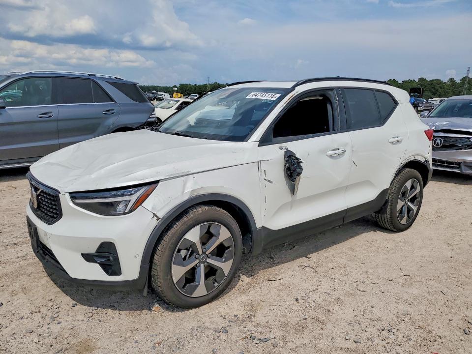 2026 VOLVO XC40 - Търг №64745116