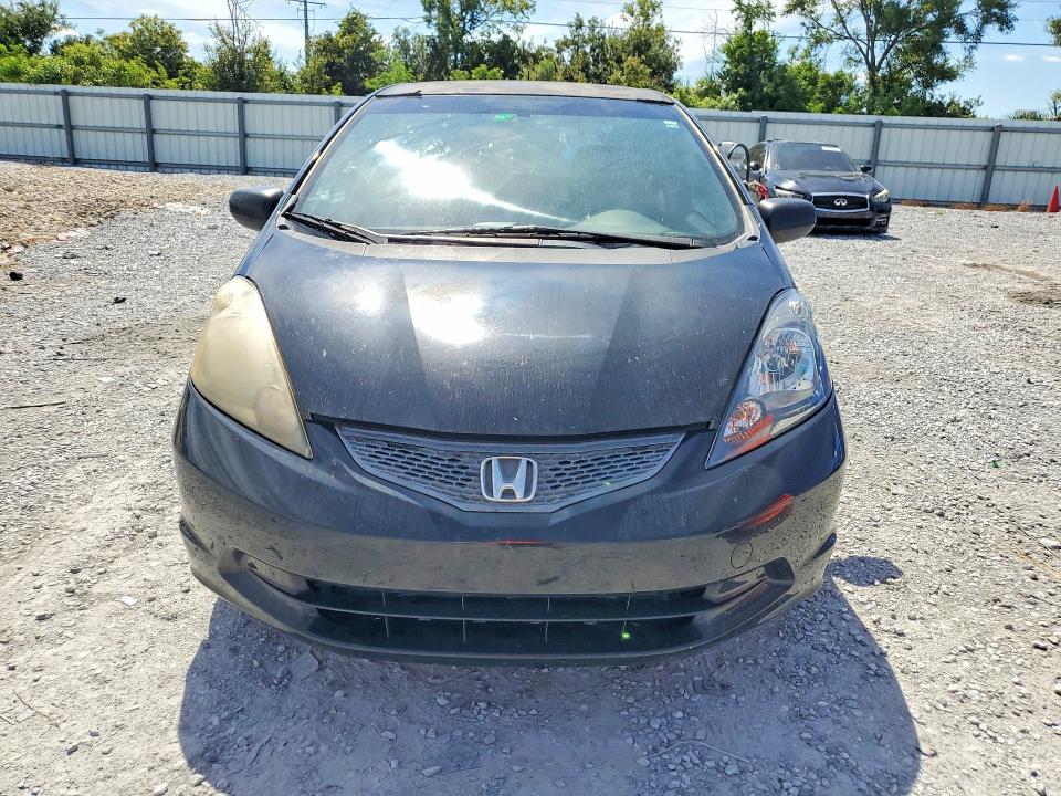 Снимка 5 от търг – 2011 HONDA FIT с VIN JHMGE8G34BC007127