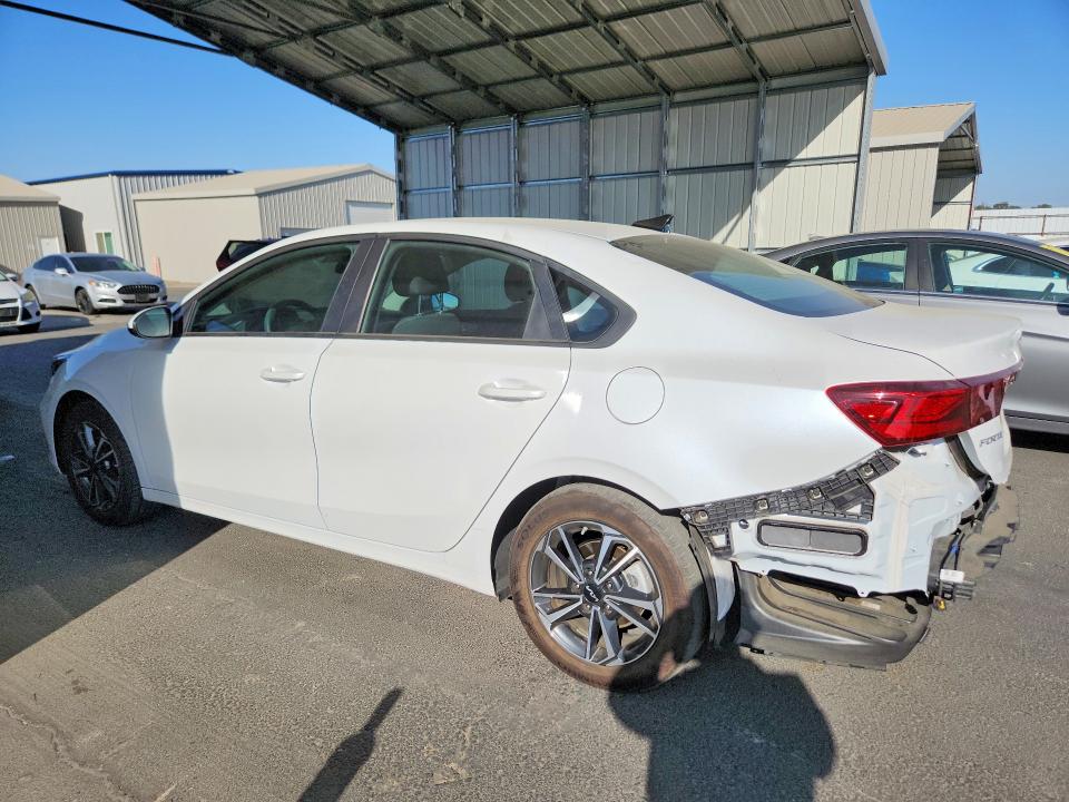 Photo 2 from auction – 2023 KIA FORTE with VIN 3KPF24AD7PE605194