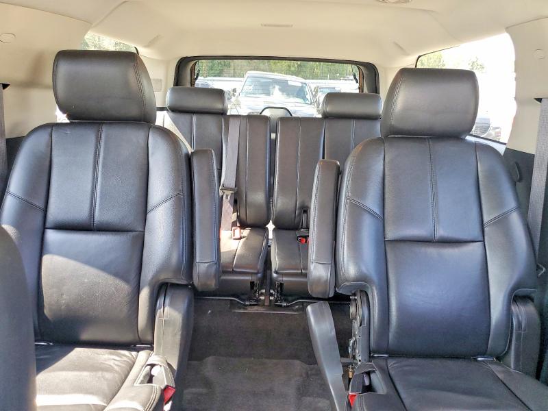Photo 10 from auction – 2013 CHEVROLET SUBURBAN with VIN 1GNSCJE00DR148964