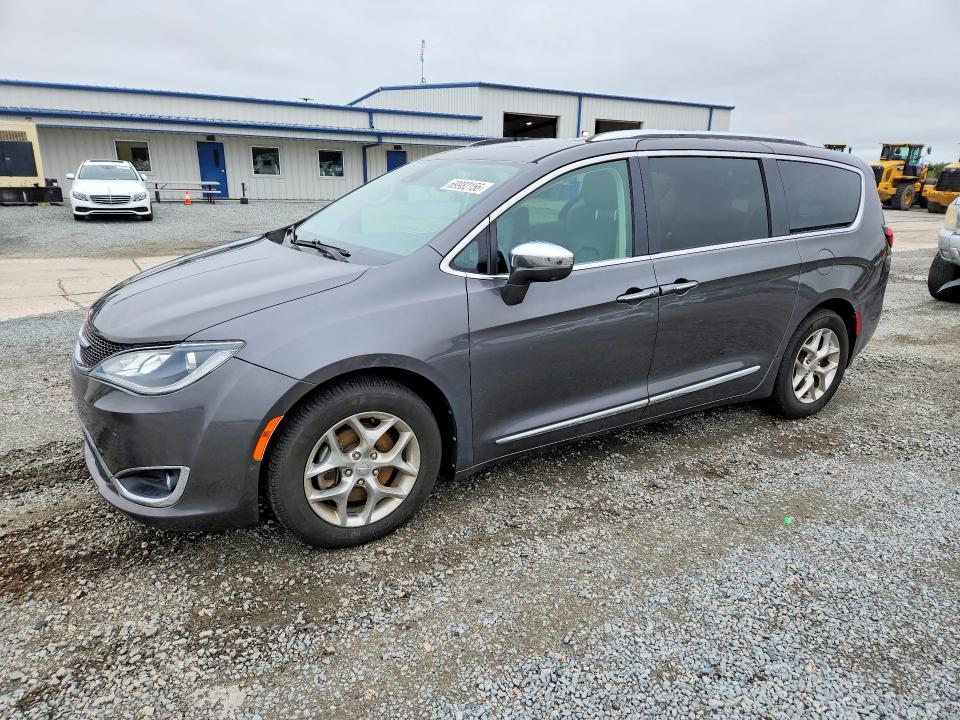 CHRYSLER PACIFICA 2018 z numerem VIN 2C4RC1GG5JR352201 - Zdjęcie z aukcji