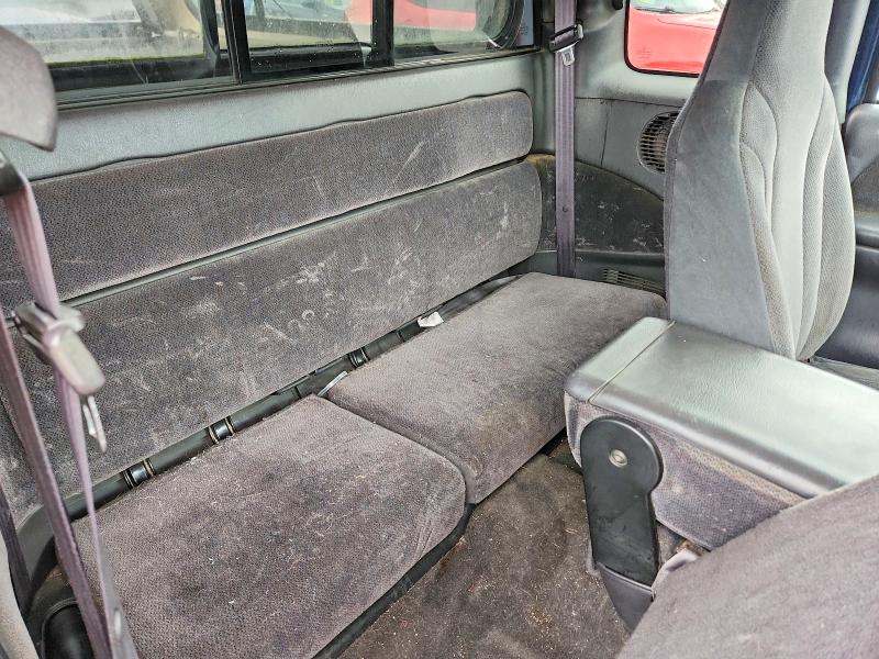 Photo 10 from auction – 2000 DODGE DAKOTA with VIN 1B7GL22X1YS703361