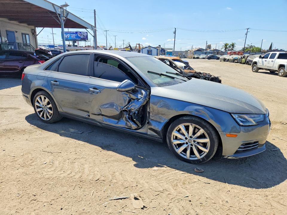 Photo 4 from auction – 2017 AUDI A4 with VIN WAUGNAF48HN023439