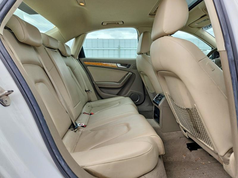 Снимка 10 от търг – 2010 AUDI A4 с VIN WAUFFAFL8AN020028