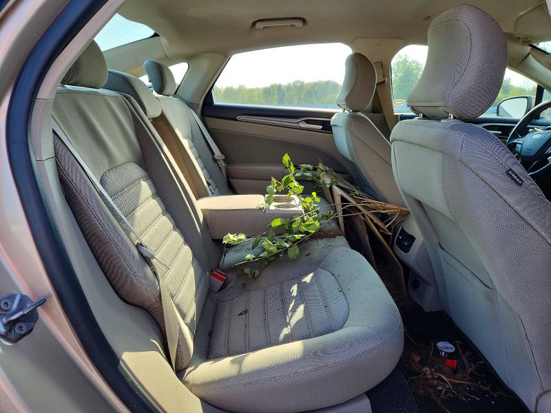 Photo 10 from auction – 2019 FORD FUSION with VIN 3FA6P0LU3KR168549