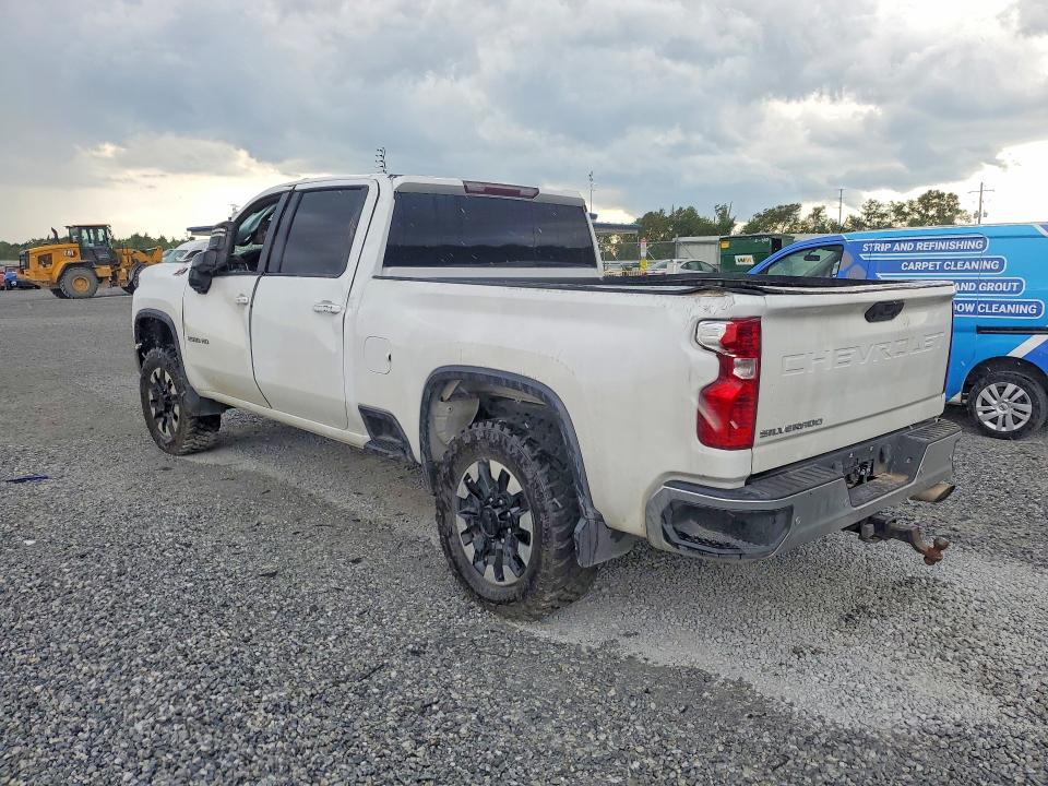 Photo 2 from auction – 2021 CHEVROLET SILVERADO with VIN 1GC4YNE73MF255581
