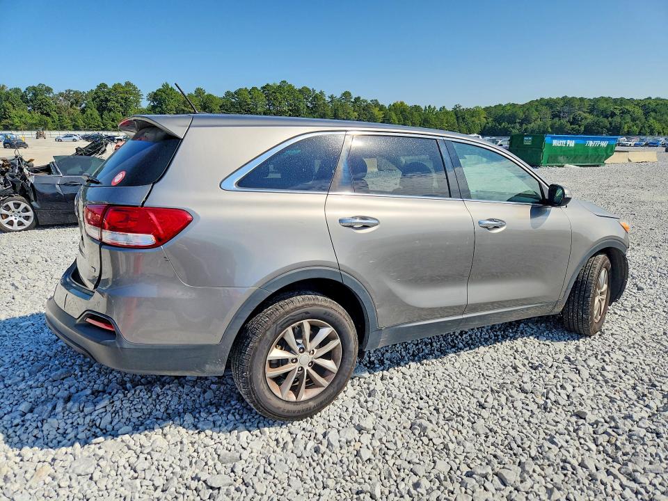 Фото 3 с аукциона – 2018 KIA SORENTO с VIN 5XYPG4A30JG418547
