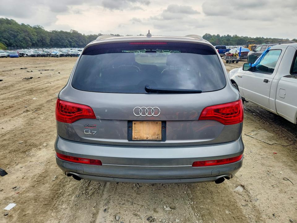 Photo 6 from auction – 2011 AUDI Q7 with VIN WA1LGAFE6BD003475