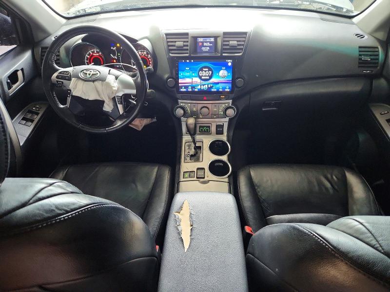 Снимка 8 от търг – 2011 TOYOTA HIGHLANDER с VIN 5TDBK3EH5BS069088