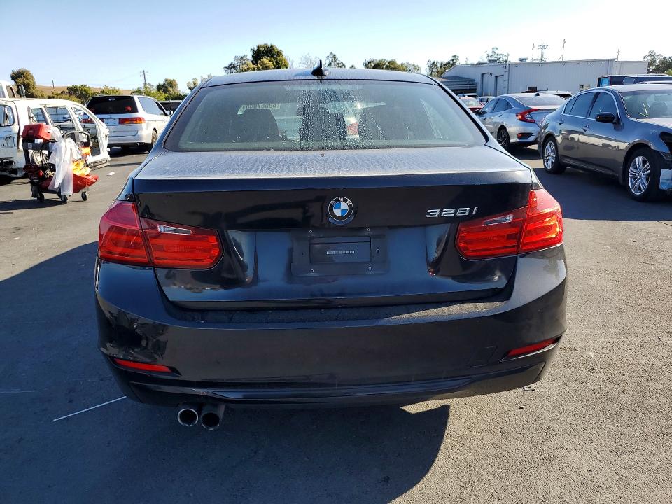 Снимка 6 от търг – 2013 BMW 328 с VIN WBA3A5G53DNP20536