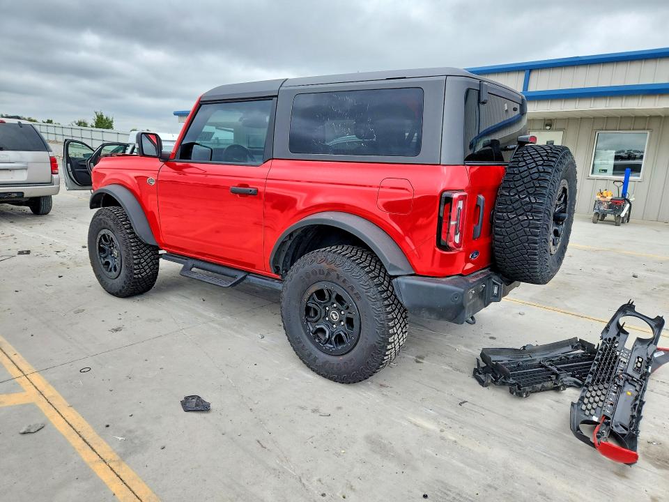 Снимка 2 от търг – 2023 FORD BRONCO с VIN 1FMDE5CPXPLB68368