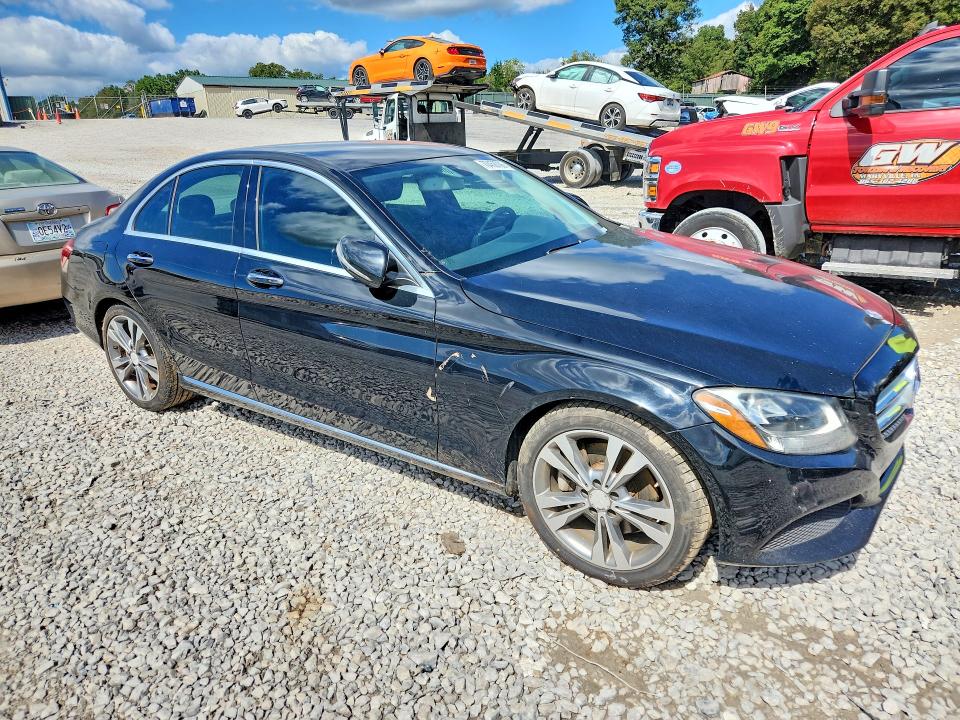Photo 4 from auction – 2016 MERCEDES-BENZ C with VIN 55SWF4JB6GU168560
