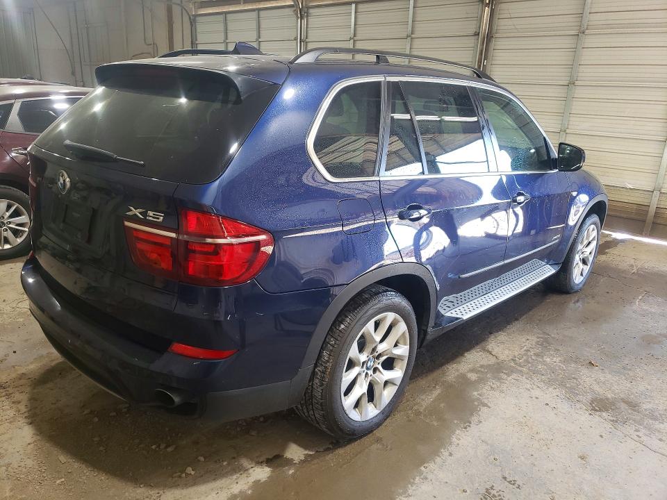 Foto 3 de la subasta – 2013 BMW X5 con VIN 5UXZV4C52DL993348