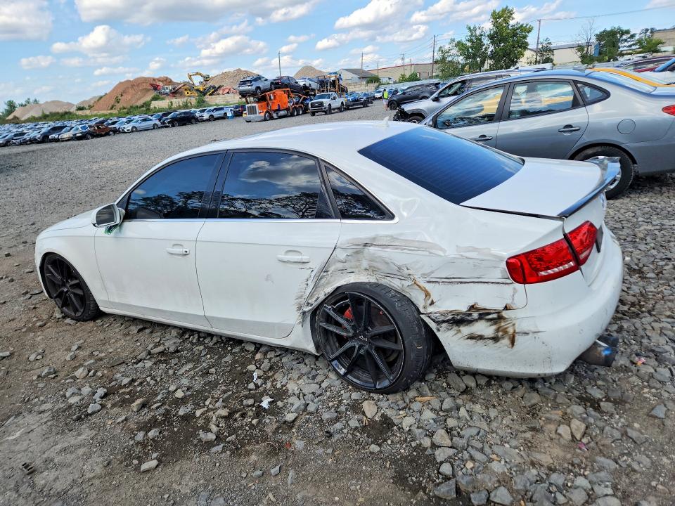 Photo 2 from auction – 2010 AUDI A4 with VIN WAUFFAFLXAN066590