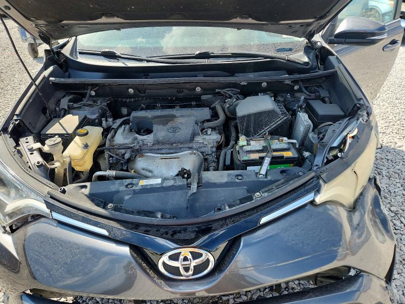 Photo 11 from auction – 2016 TOYOTA RAV4 with VIN 2T3RFREV9GW475361