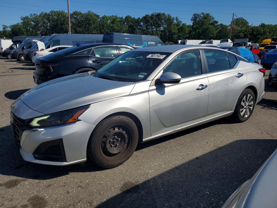 NISSAN ALTIMA 2023 with VIN 1N4BL4BV4PN342375 - Photo from auction