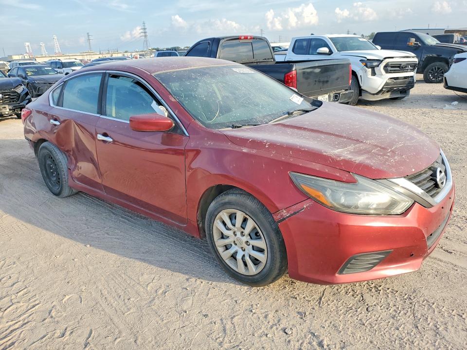 Zdjęcie 4 z aukcji – 2016 NISSAN ALTIMA z VIN 1N4AL3AP0GN314257