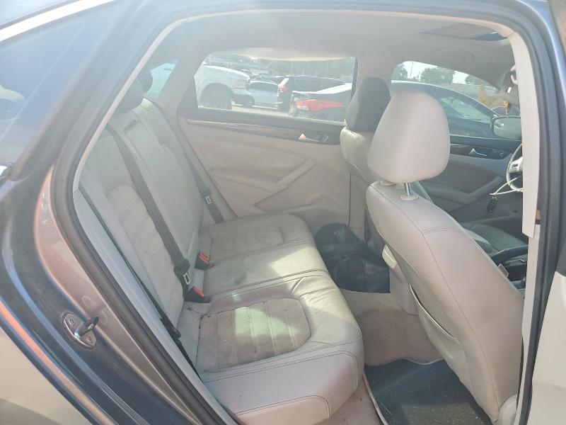 Снимка 10 от търг – 2012 VOLKSWAGEN PASSAT с VIN 1VWCH7A32CC110202