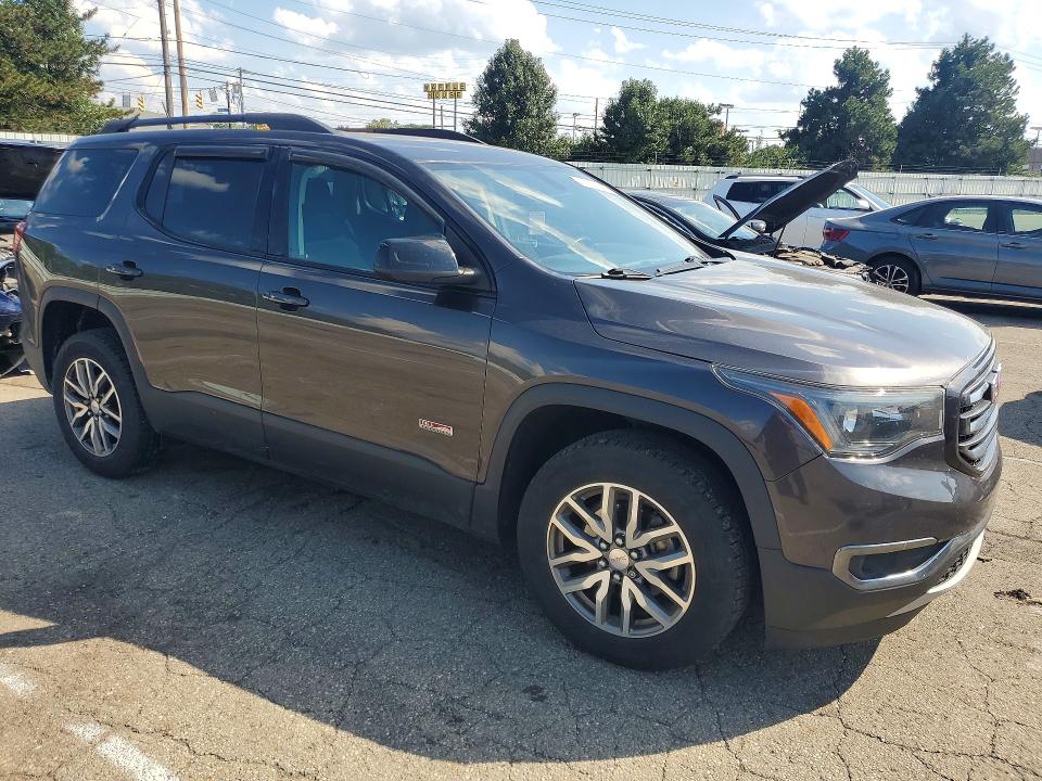 Photo 4 from auction – 2017 GMC ACADIA with VIN 1GKKNTLS6HZ241243