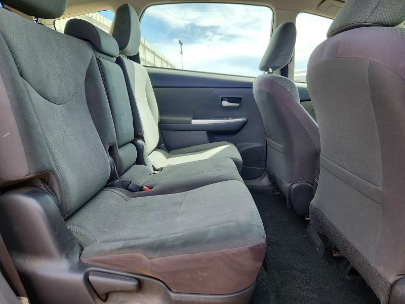 Photo 10 from auction – 2013 TOYOTA PRIUS V with VIN JTDZN3EUXD3256396