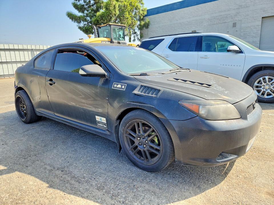 Фото 4 с аукциона – 2005 SCION TC с VIN JTKDE177850022310