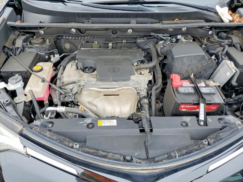 Photo 12 from auction – 2018 TOYOTA RAV4 with VIN 2T3RFREV5JW713651