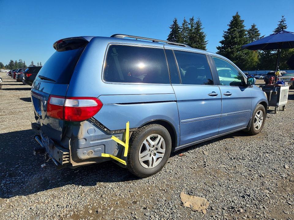 Photo 3 from auction – 2006 HONDA ODYSSEY with VIN 5FNRL38646B104994
