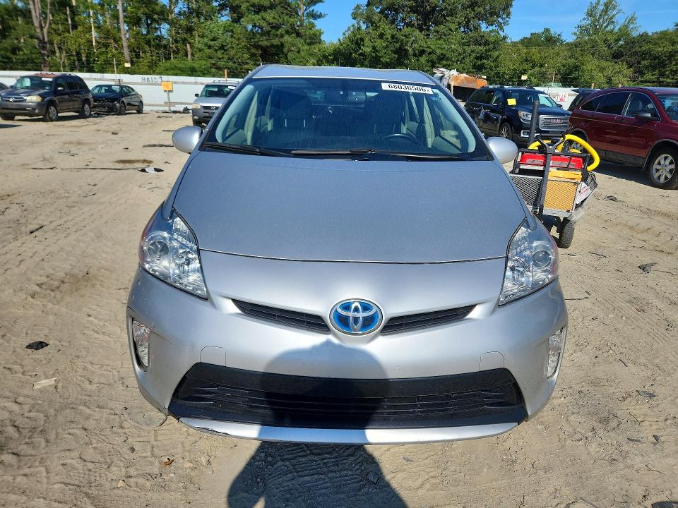 Photo 5 from auction – 2013 TOYOTA PRIUS with VIN JTDKN3DU9D5553425
