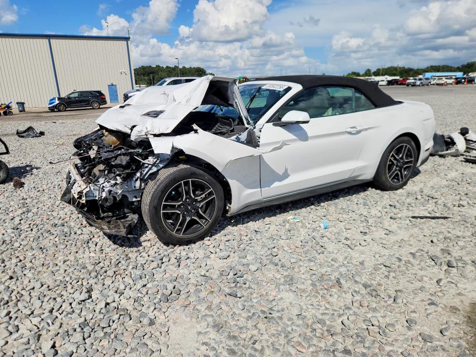 FORD MUSTANG 2018 with VIN 1FATP8UH3J5124300 - Photo from auction