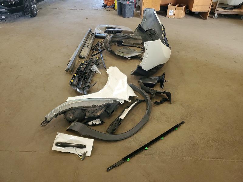 Photo 13 from auction – 2014 HONDA CR-V with VIN 5J6RM4H31EL115370