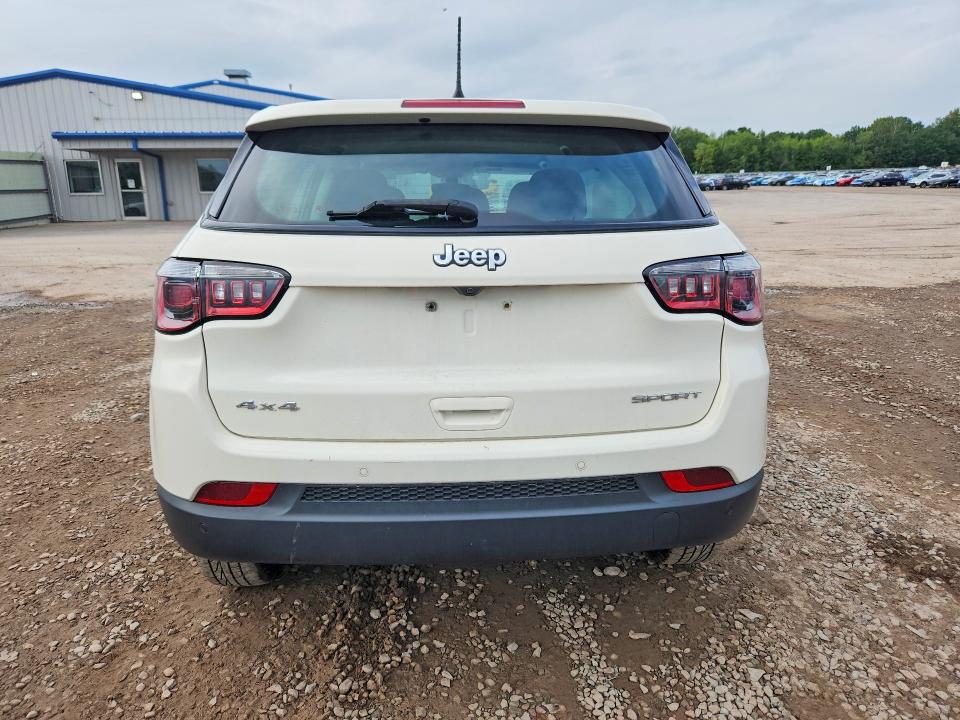 Photo 6 from auction – 2018 JEEP COMPASS with VIN 3C4NJDABXJT344790