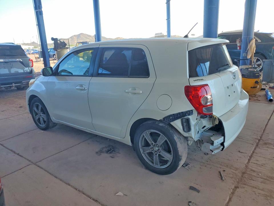 Фото 2 с аукциона – 2012 SCION XD с VIN JTKKU4B45C1017761