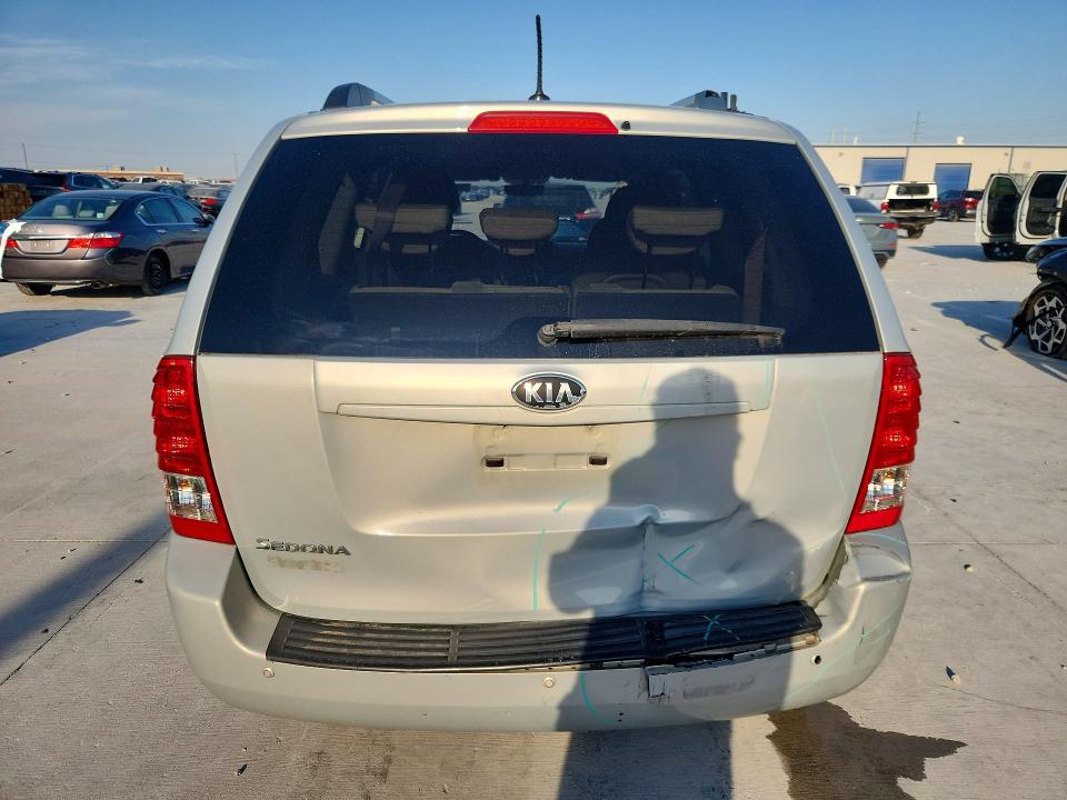 Zdjęcie 6 z aukcji – 2014 KIA SEDONA z VIN KNDMG4C70E6569108