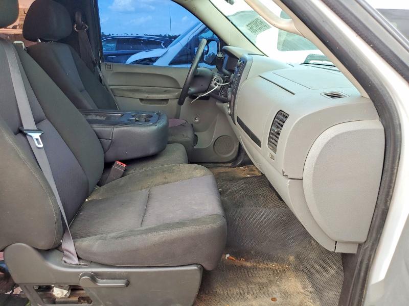 Снимка 10 от търг – 2011 CHEVROLET SILVERADO с VIN 1GCNCPEXXBZ343974