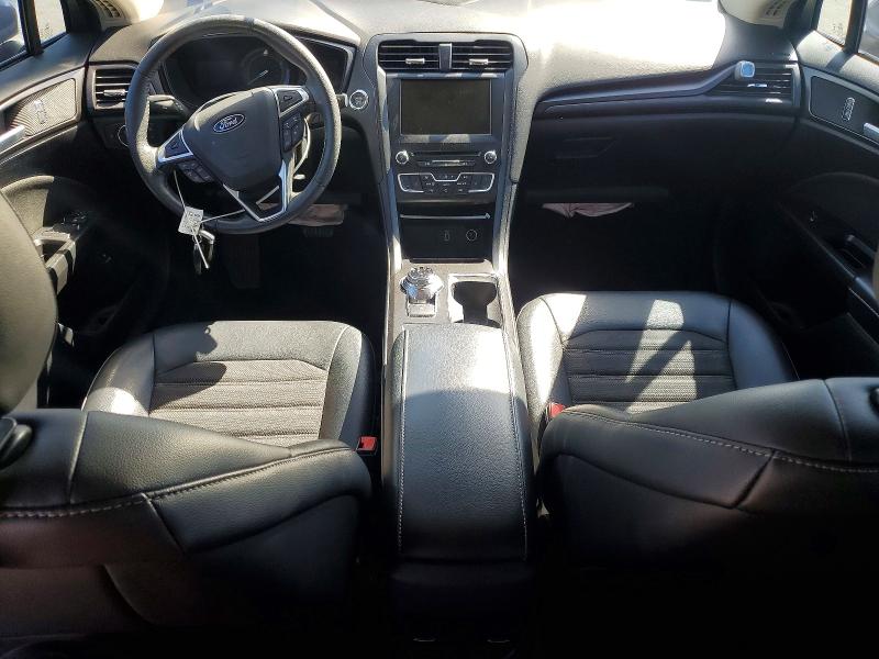 Photo 8 from auction – 2018 FORD FUSION with VIN 3FA6P0LU1JR207816
