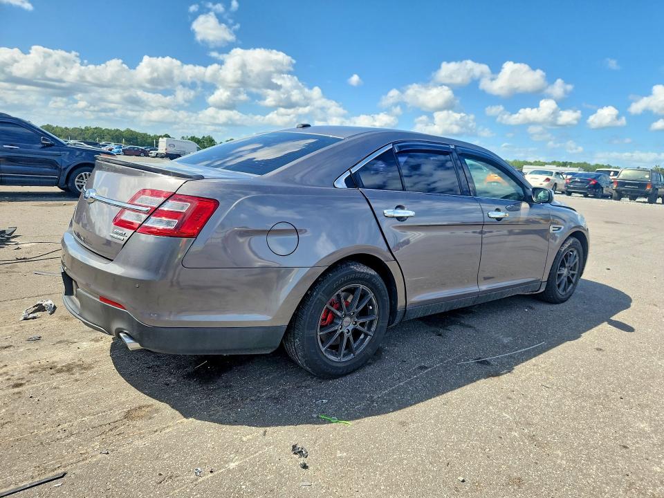 Снимка 3 от търг – 2014 FORD TAURUS с VIN 1FAHP2E82EG137101