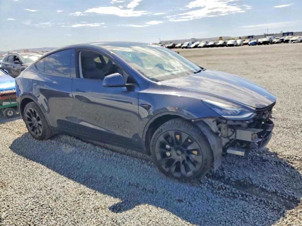 Photo 4 from auction – 2022 TESLA MODEL Y with VIN 7SAYGDEE1NF459513