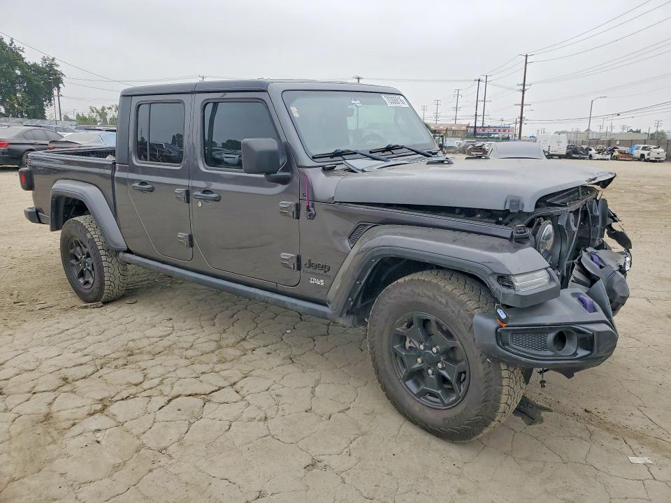 Photo 4 from auction – 2021 JEEP GLADIATOR with VIN 1C6HJTAG1ML609445