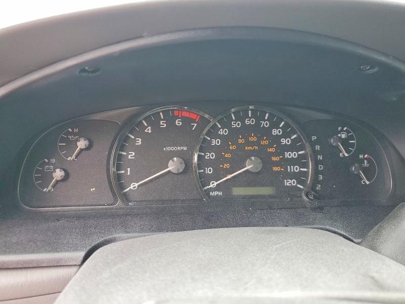 Photo 9 from auction – 2005 TOYOTA SEQUOIA with VIN 5TDBT44A95S249573