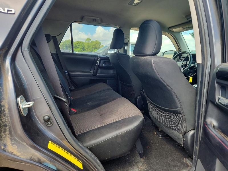 Photo 11 from auction – 2018 TOYOTA 4RUNNER with VIN JTEBU5JR6J5504737