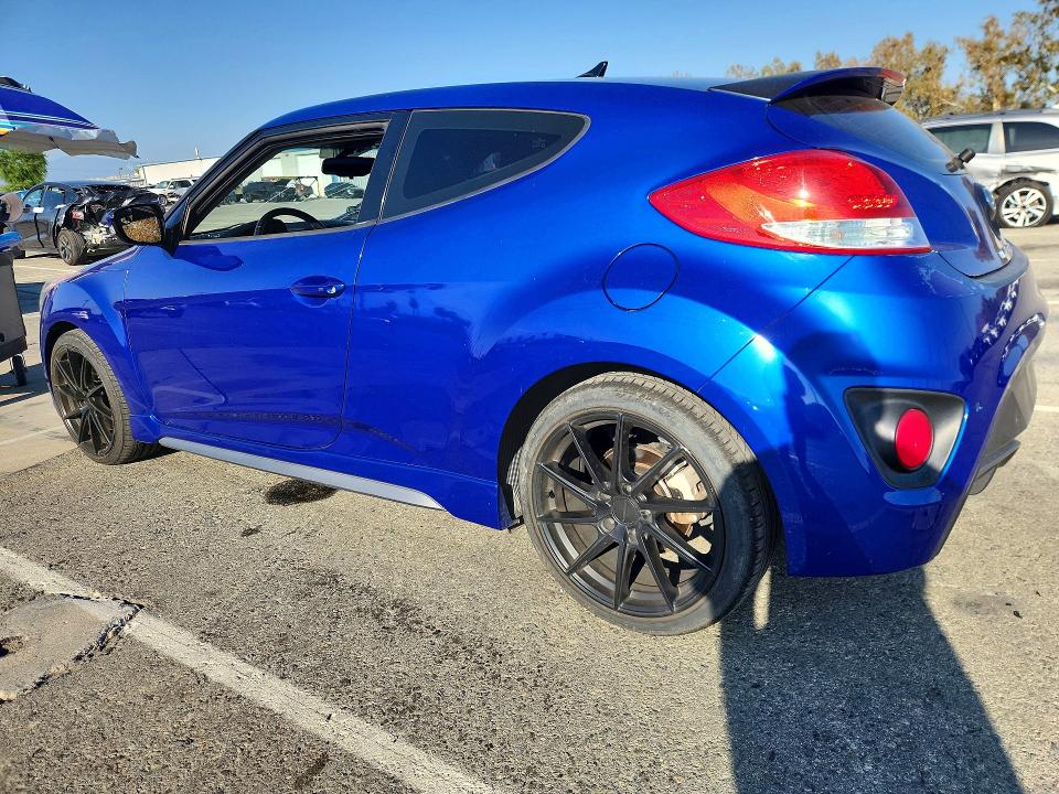 Photo 2 from auction – 2015 HYUNDAI VELOSTER with VIN KMHTC6AE2FU216964