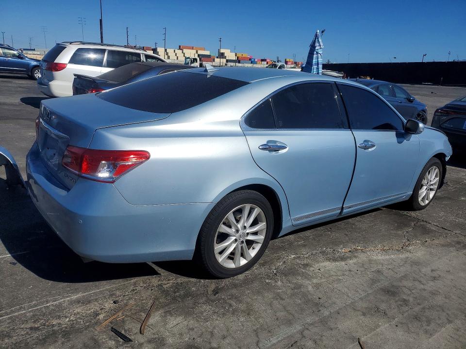 Photo 3 from auction – 2010 LEXUS ES with VIN JTHBK1EG1A2378072