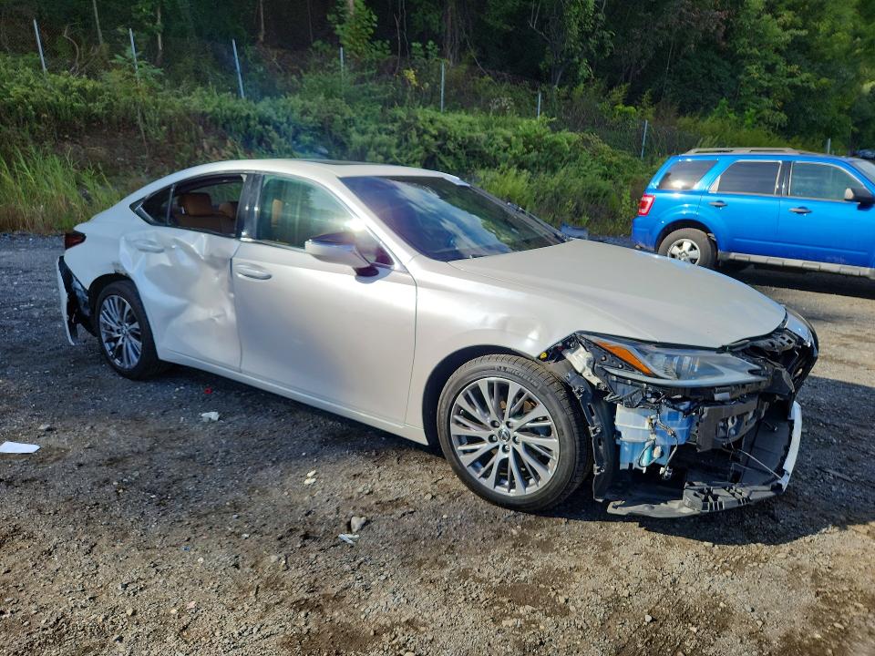 Zdjęcie 4 z aukcji – 2020 LEXUS ES z VIN 58ADZ1B12LU068904