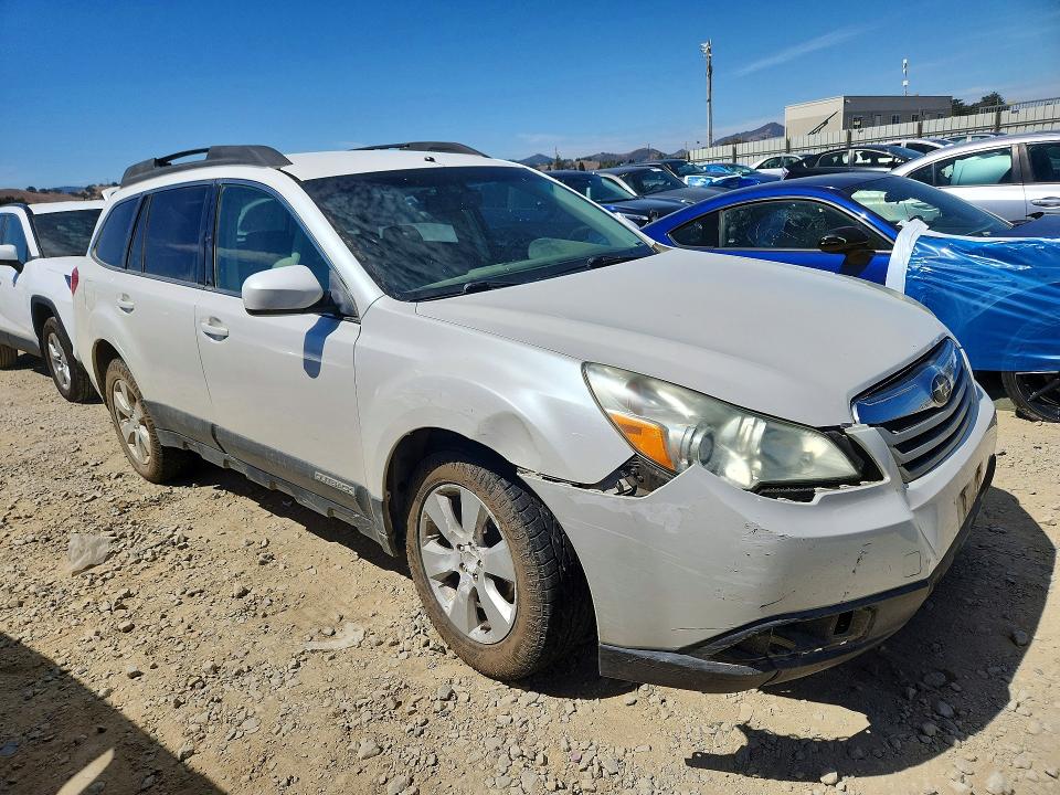 Photo 4 from auction – 2011 SUBARU OUTBACK with VIN 4S4BRBCC6B3419662