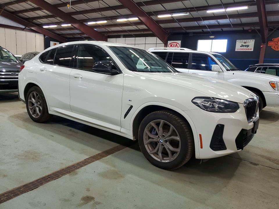 Photo 4 from auction – 2023 BMW X4 with VIN 5UX43DT09P9R39485