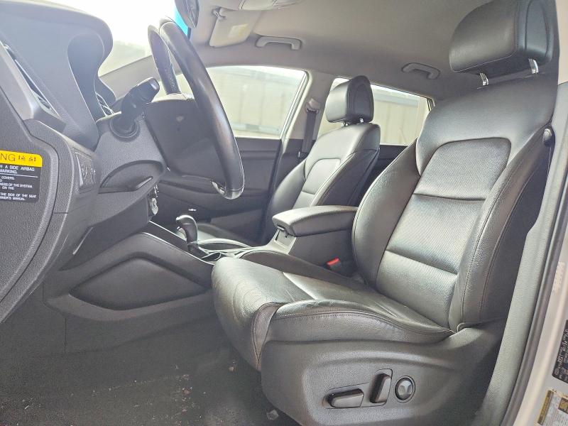 Photo 7 from auction – 2018 HYUNDAI TUCSON with VIN KM8J33A20JU737671
